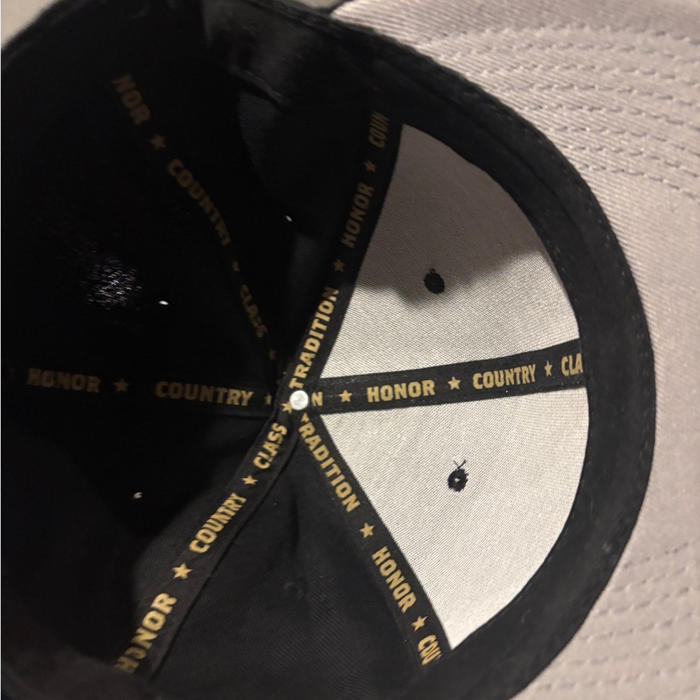 BaseBallism Black drooling  Dog Embroidered Cap fitted 7 3/8 never worn - Picture 8 of 10